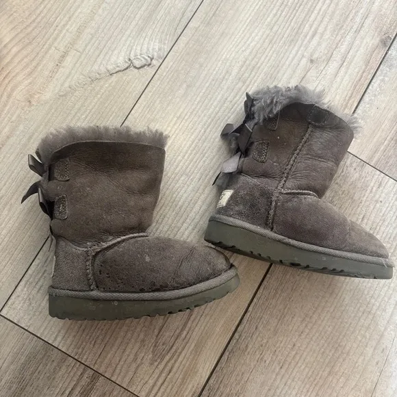 UGG Australia Gray Brown Bow Fur Lined Suede Ugg-Style Boots Toddler 7