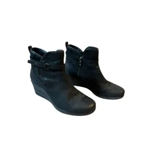 Ugg Australia women’s Emalie leather waterproof wedge boots sz 9