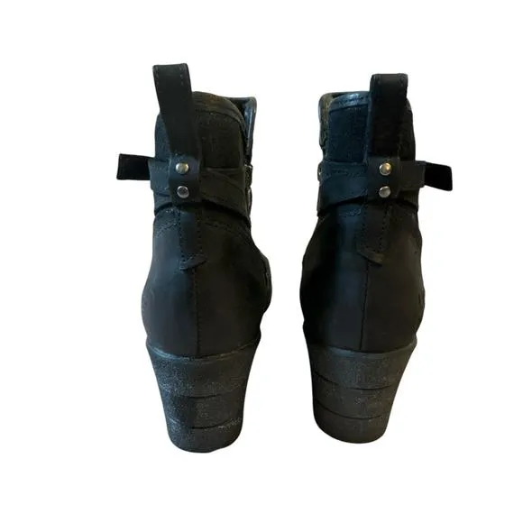 Ugg Australia women’s Emalie leather waterproof wedge boots sz 9