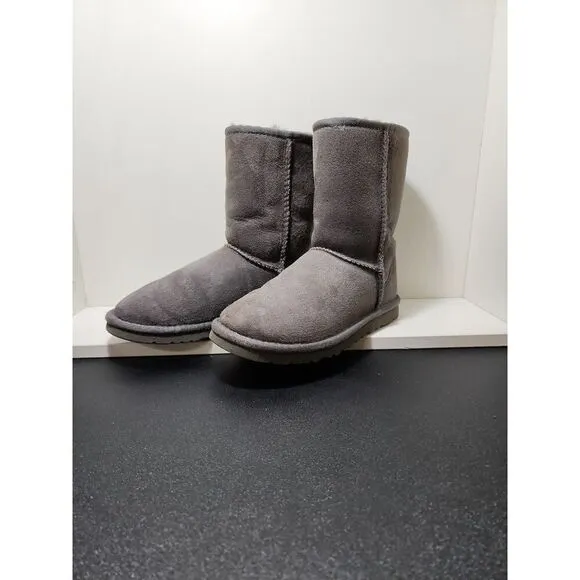 UGG Australia Classic Boots Size 5