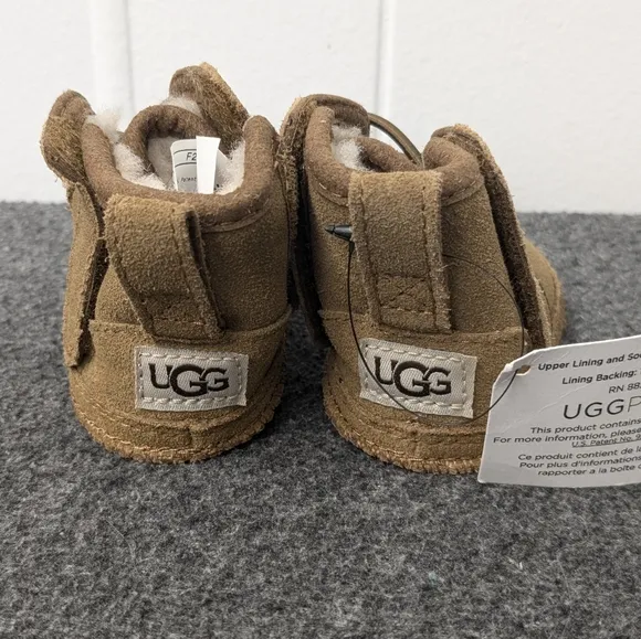 UGG Baby Neumel Soft Sole Chestnut Boots Lace Up Boots Size 0/1