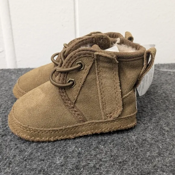 UGG Baby Neumel Soft Sole Chestnut Boots Lace Up Boots Size 0/1