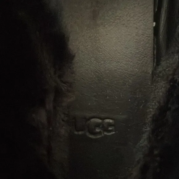UGG Beven Sneaker