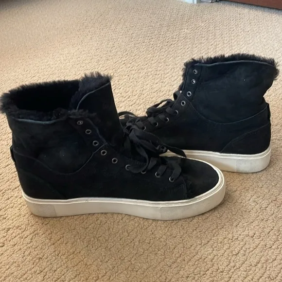 UGG Beven Sneaker