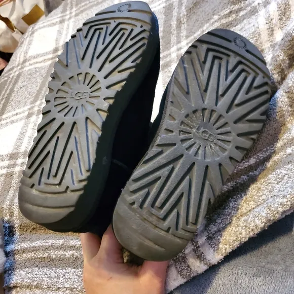 UGG Black leather comfy winter boots