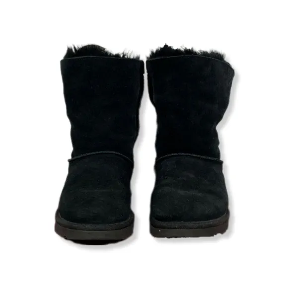 UGG Black leather comfy winter boots
