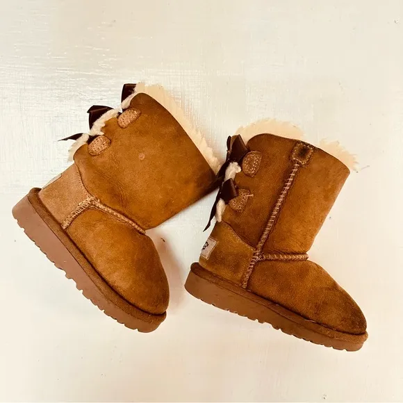 UGG boots suede kids size 6