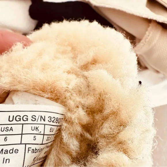 UGG boots suede kids size 6