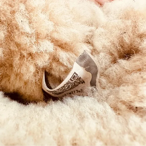 UGG boots suede kids size 6