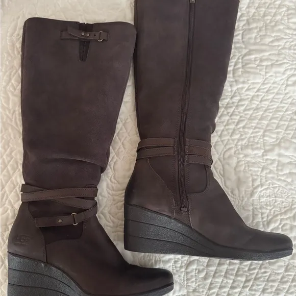 UGG Brown Wedge Suede waterproof Boots with Zipper