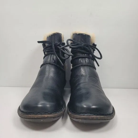 Ugg Caspia Women's Black Leather Ankle Boots S/N 1932 US Size 9