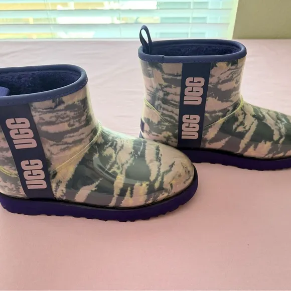 UGG Classic Clear Mini MarbleBoot | Size 8 EUC
