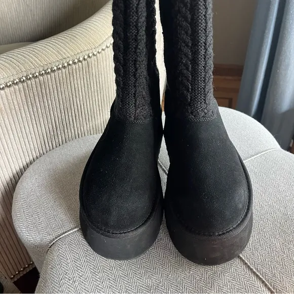 UGG Classic Sweater Letter