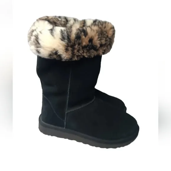 UGG Classic Tall II Boots Black Suede Women's Size 6 Retail $200