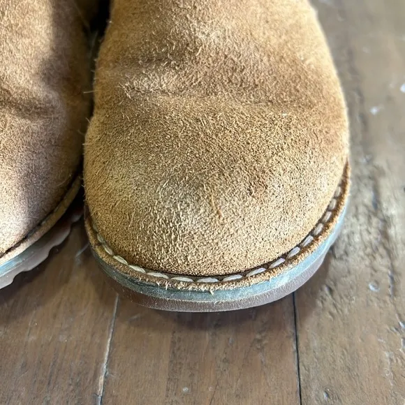 Ugg corene chestnut suede ribbon back boots