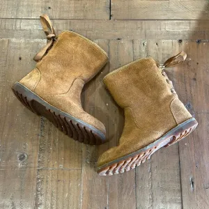 Ugg corene chestnut suede ribbon back boots