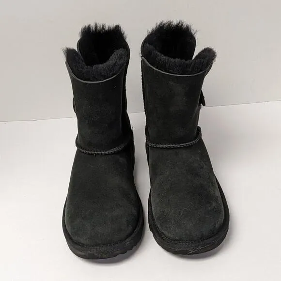 UGG Girls Bailey Button II Winter Boots, Black Suede, Big Kids 4