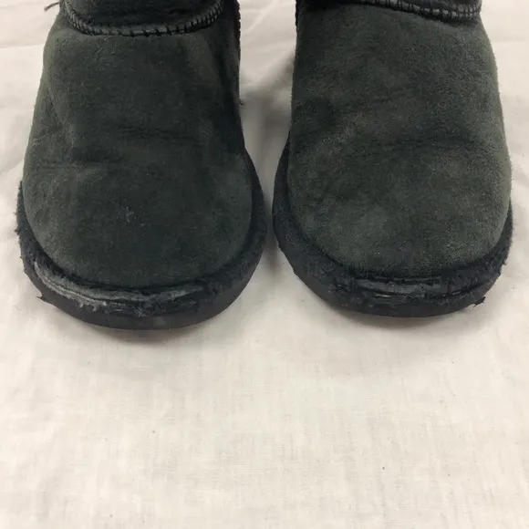 UGG Kids Bailey Bow Black Boots (S/N 3280T)/ Size: 10 Toddler