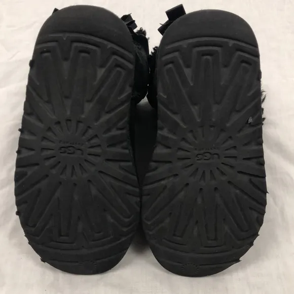 UGG Kids Bailey Bow Black Boots (S/N 3280T)/ Size: 10 Toddler