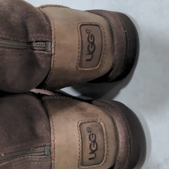 UGG KIDS BEACON TWO TONE BROWN LEATHER BOOTS