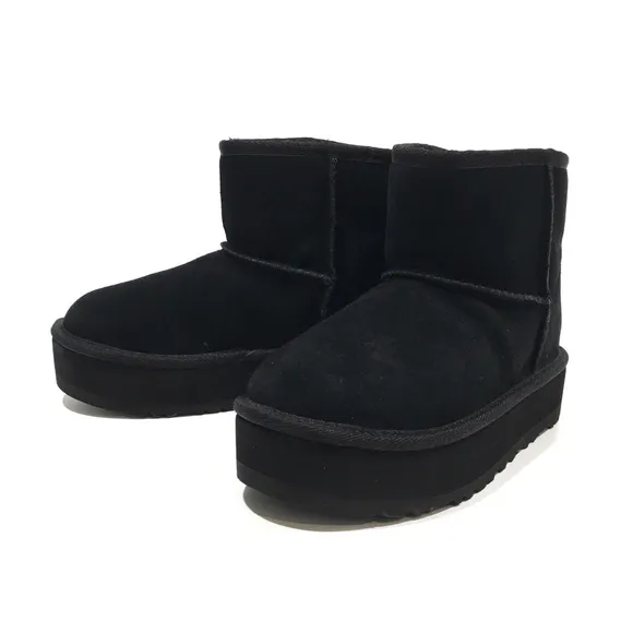 UGG KIDS CLASSIC MINI PLATFORM BOOTS -BLACK SHEEPSKIN -YOUTH US 2 -NEW