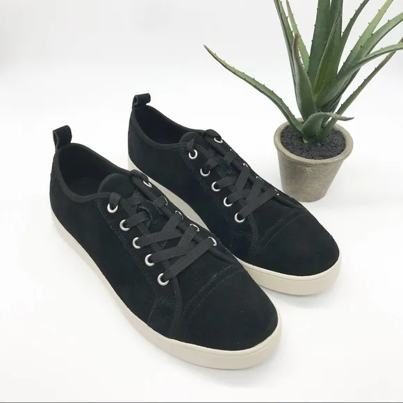 UGG Koolaburra Kellen Lace Suede Black Sneakers