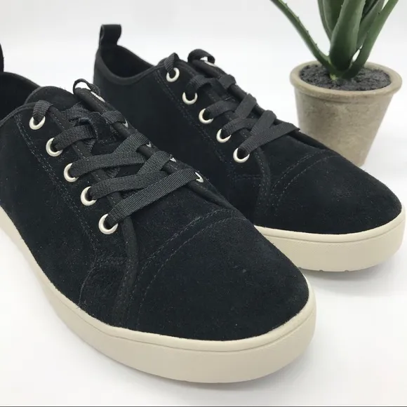 UGG Koolaburra Kellen Lace Suede Black Sneakers