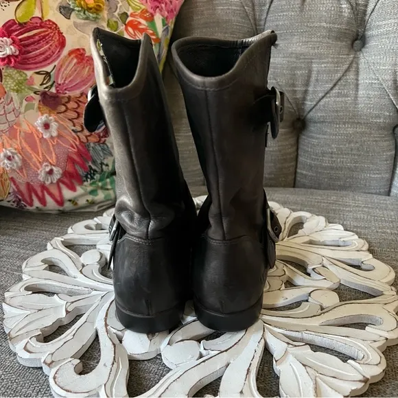 UGG Leather Boots Women’s 8
