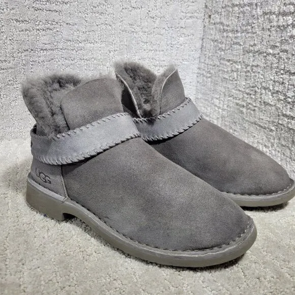 UGG McKay Women's Size 6.5 US Grey Suede Sheepskin Pull-on Ankle Boots 1012358