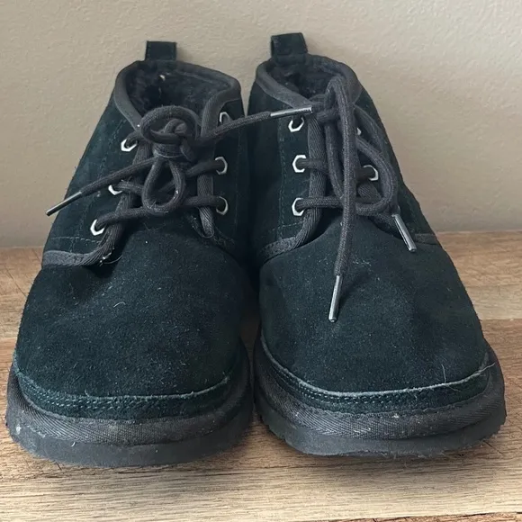 UGG Men's Black Neumel Suede Boot ~ Size 8