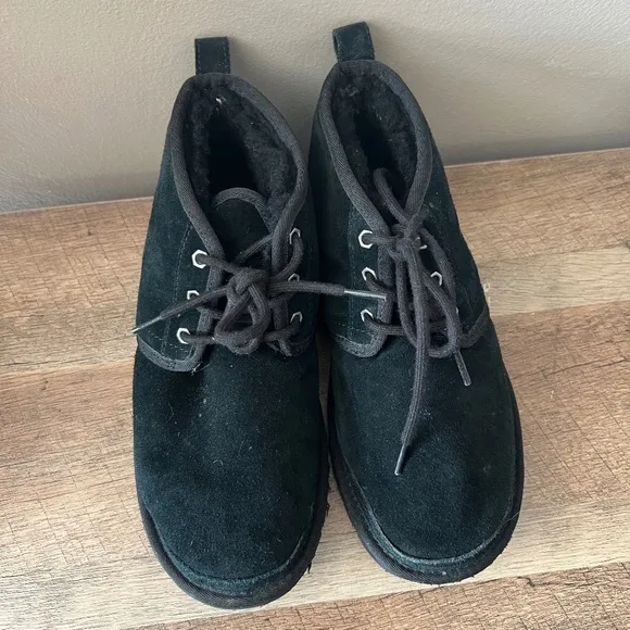 UGG Men's Black Neumel Suede Boot ~ Size 8