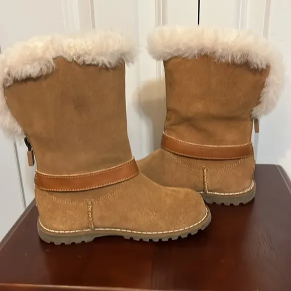 Ugg Nessa Tan Suede Leather Buckle Shearling Zip Up Back Girls Boots 9