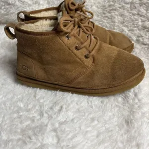 UGG Neumel chestnut leather suede lace up boots wool lining size 8