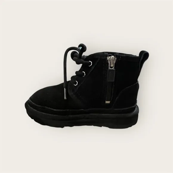 UGG Neumel II Boot Toddler Size 10 Black