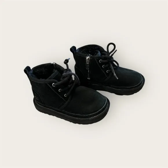 UGG Neumel II Boot Toddler Size 10 Black