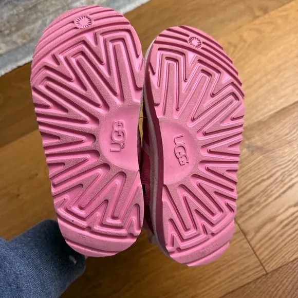 UGG Neumel Mashup Suede Boots Pink Toddlers Size 12