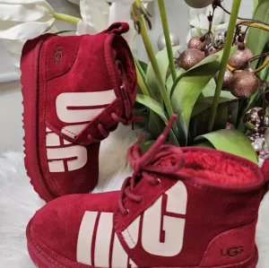 UGG Neumel Split LogoBoys' Grade SchoolSize4 new