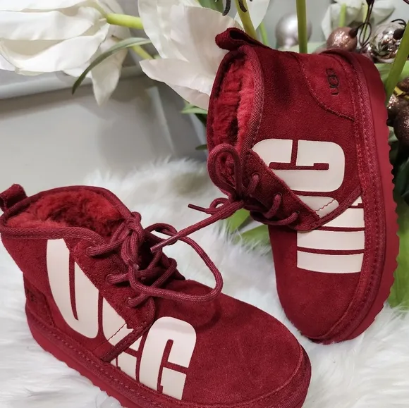 UGG Neumel Split LogoBoys' Grade SchoolSize4 new