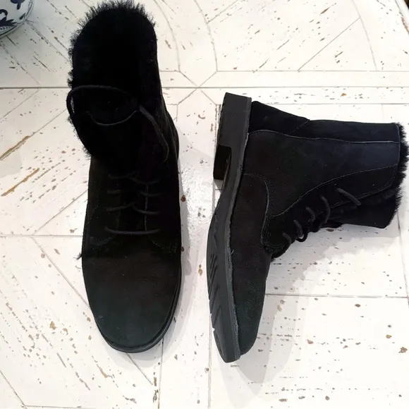 Ugg Quincy Boots Black Suede Leather Sheepskin Combat Boots Ankle Boots Size 9.5
