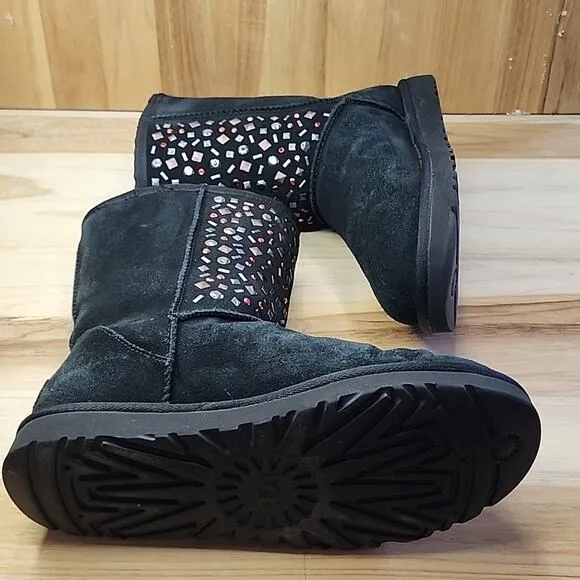 UGG STYLE ☆CLASSIC SHORT STUD LI BOOTS ☆ BLACK  COLORED JEMS WOMAN'S SIZE 8.0