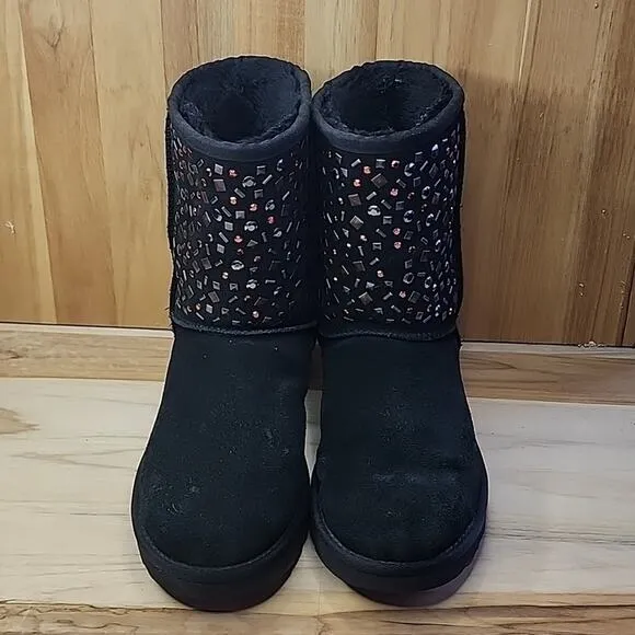 UGG STYLE ☆CLASSIC SHORT STUD LI BOOTS ☆ BLACK  COLORED JEMS WOMAN'S SIZE 8.0