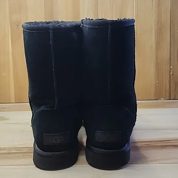 UGG STYLE ☆CLASSIC SHORT STUD LI BOOTS ☆ BLACK  COLORED JEMS WOMAN'S SIZE 8.0