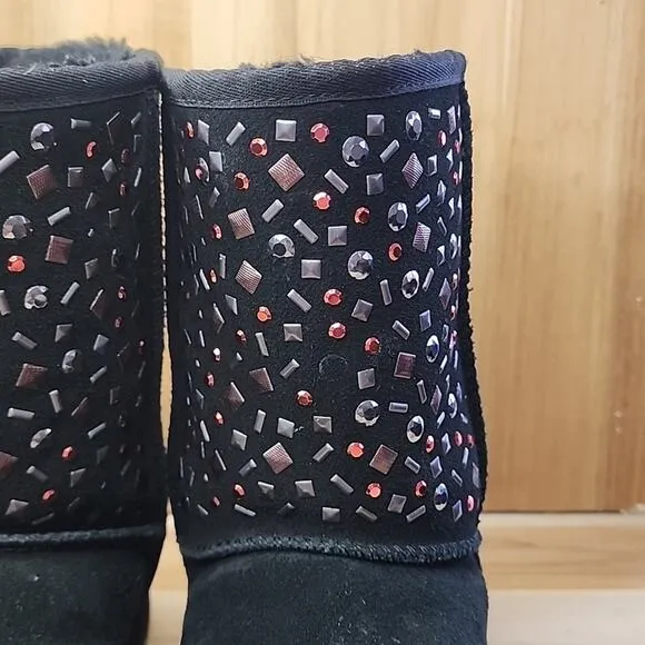 UGG STYLE ☆CLASSIC SHORT STUD LI BOOTS ☆ BLACK  COLORED JEMS WOMAN'S SIZE 8.0