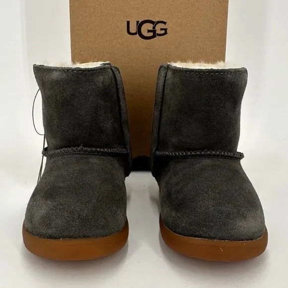 UGG Toddler Girl's Keelan Boots sz 6 Charcoal Gray Wool Lined Suede Upper NEW