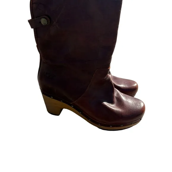 UGG Women's Brown Leather Boots