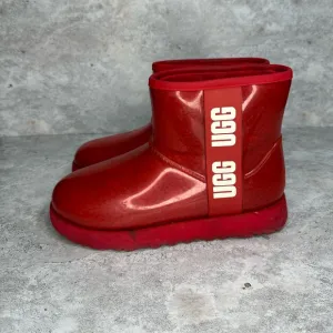 UGG Women's Classic Clear Mini Ankle Boot Red sip on size US 8