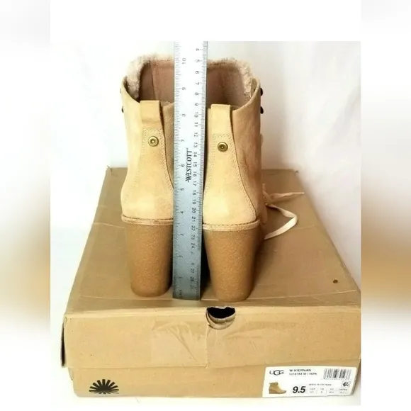 UGG Women's KIERNAN SLOUCH BOOTS Style No.1018784 HONEY USA SIZE 9.5