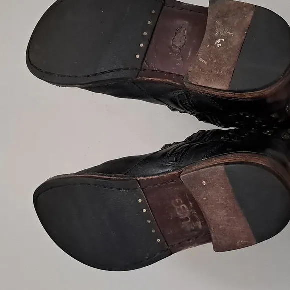UGG Women's Size 8 Leather Studded Side Zip Boot with Sheepskin Insoles