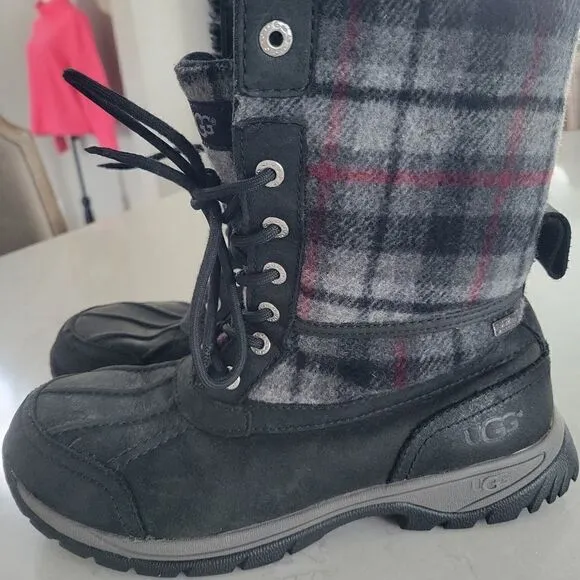 UGG Butte Tartan Plaid Wool Leather 8 Boots