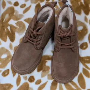 Uggs kid Brown Suede Boots